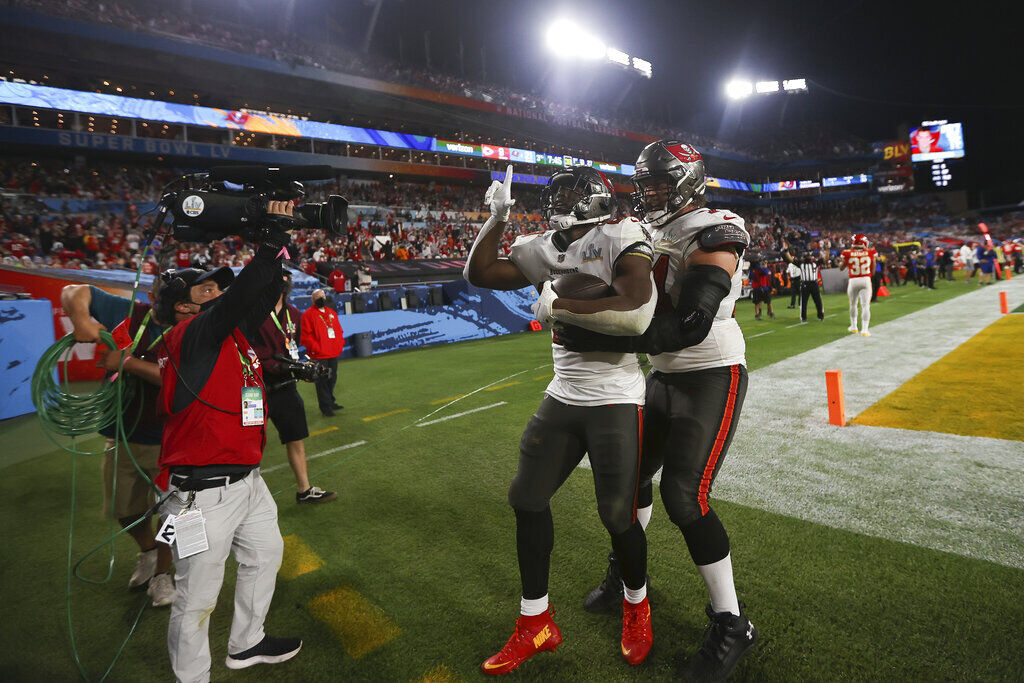 Chiefs Buccaneers Super Bowl Football